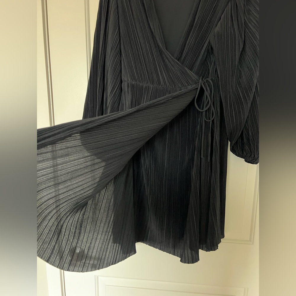 H&M Black Pleated Wrap mini Dress size L/XL